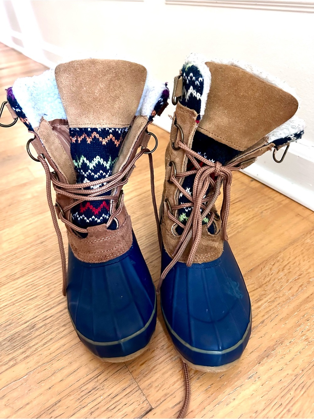 Khombu Women’s Vail 7 Duck Boots Blue Suede Fair Isle Fleece Lined Snow Boots